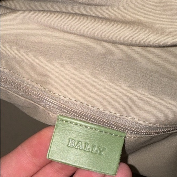 Vintage Bally Leather Duffle Bag | Pristine Condition | Authentic w/ Card - Picture 12 of 16